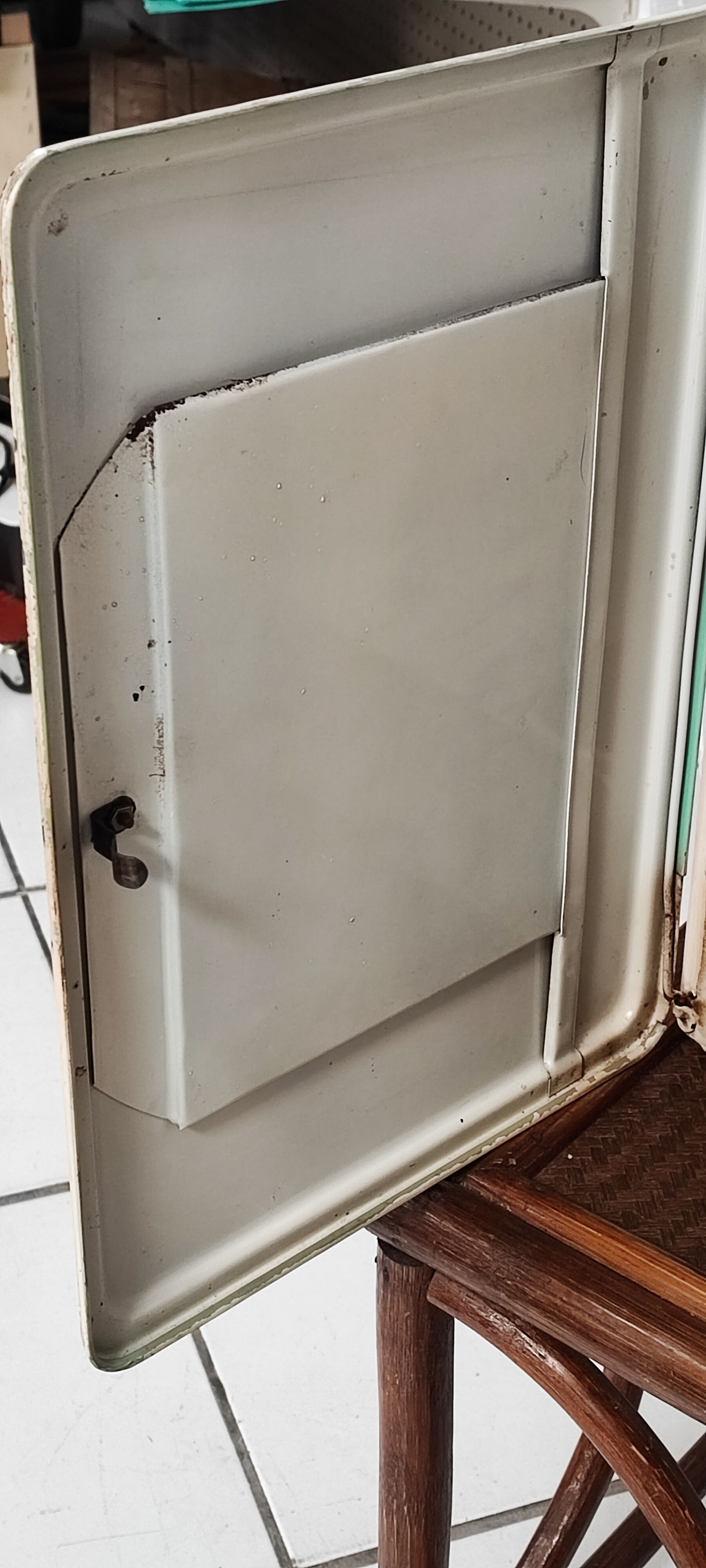 Metal medicine cabinet mirror