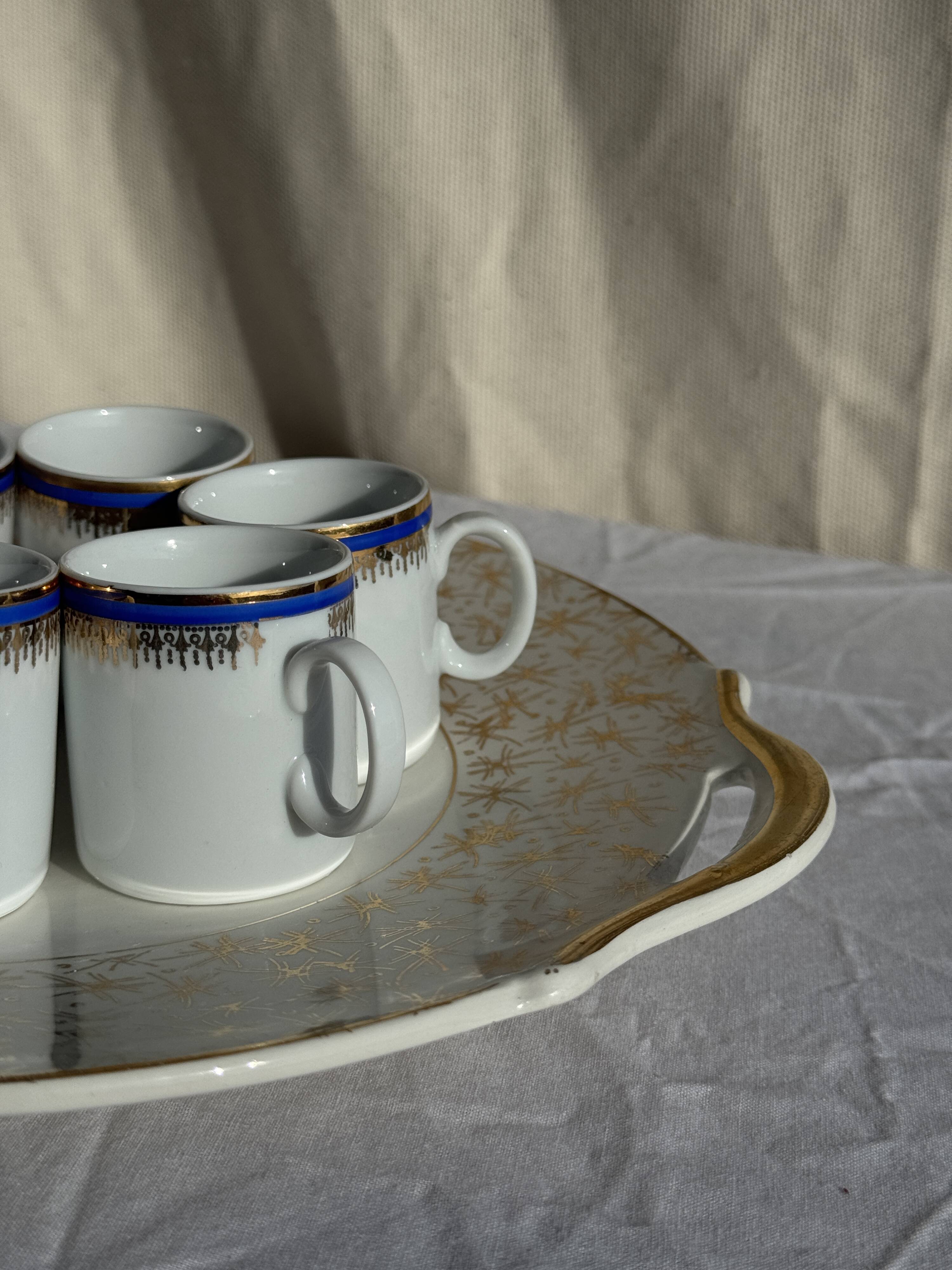 Vintage pie dish with 2 golden handles, abstract patterns, D28.