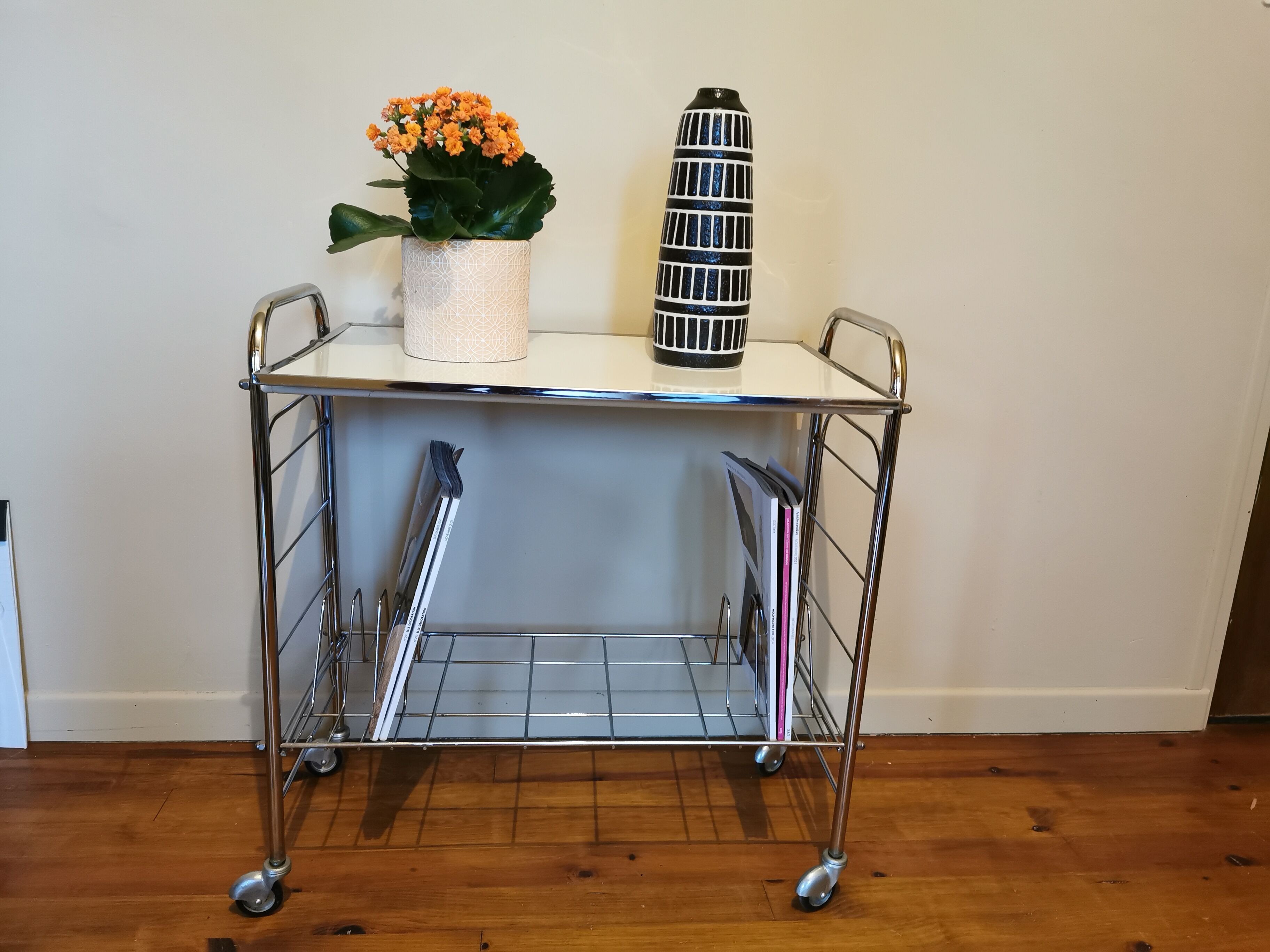 Vintage wheeled service in chrome-plated metal
