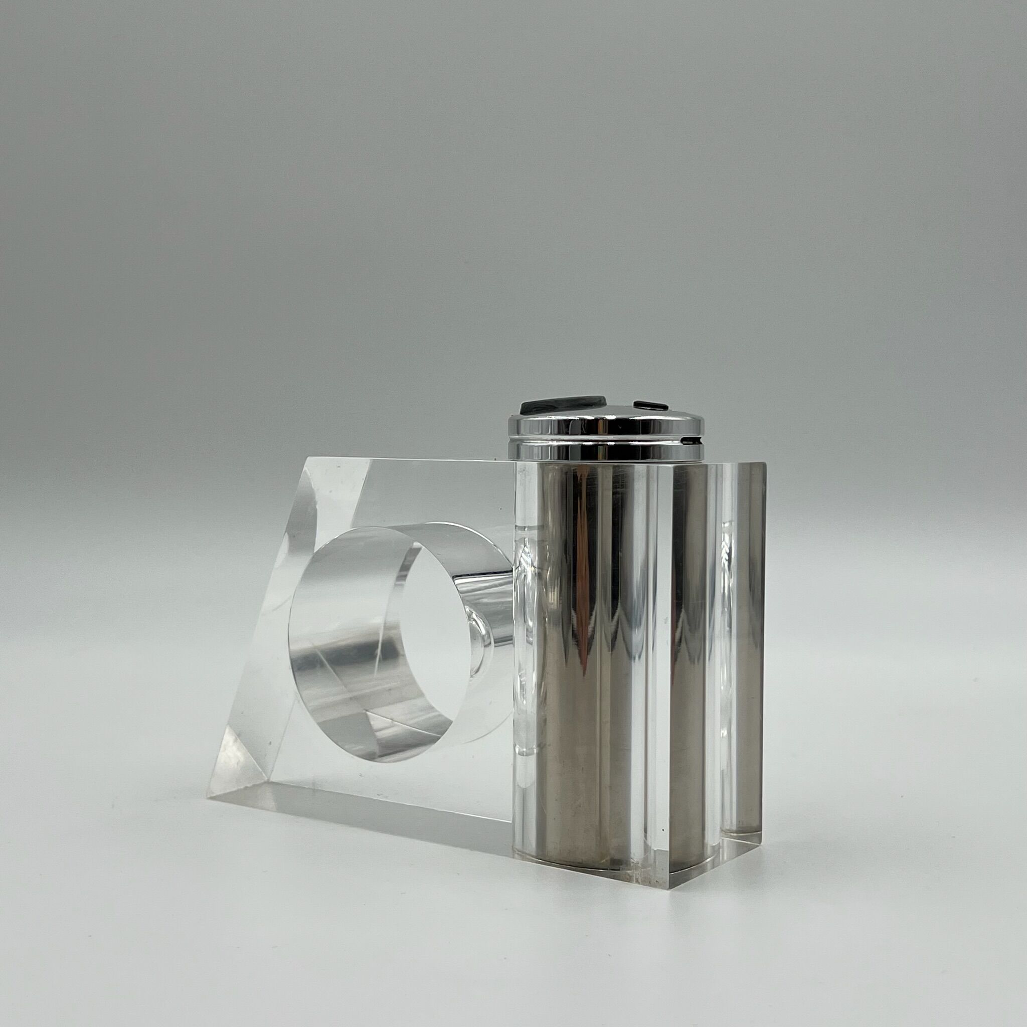 Fabio Manlio Ciocca Guzzini 70s, vintage plexiglass italian design - catchall ashtray and lighter