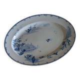 Plat ovale GIEN «Vol d’oiseaux». Vaisselle 1900 Art Nouveau.