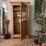 Pine bonnet maker