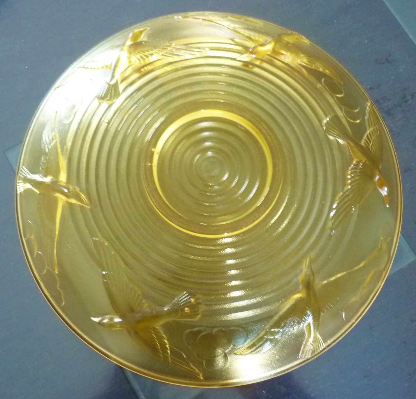 Cup, art deco centerpiece, 1930, pressed glass, molded, signed A.Miguel, albatross