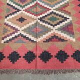 Kilim rug in jute and cotton. 150cm x 240cm