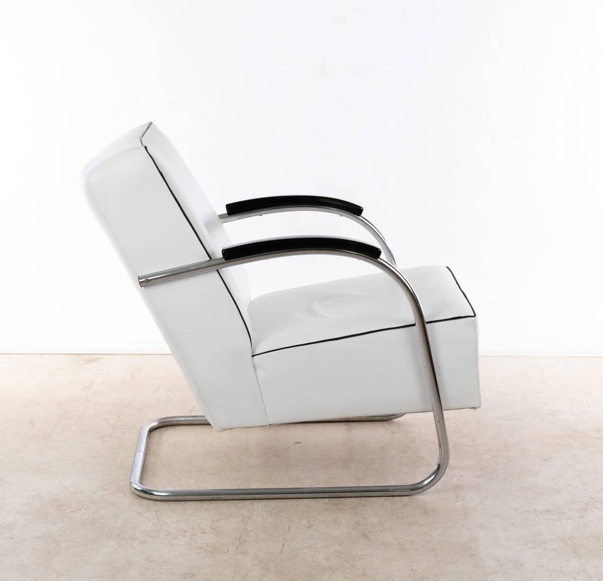 1930s Bauhaus Armchairs, Mücke & Melder, Pair of 2