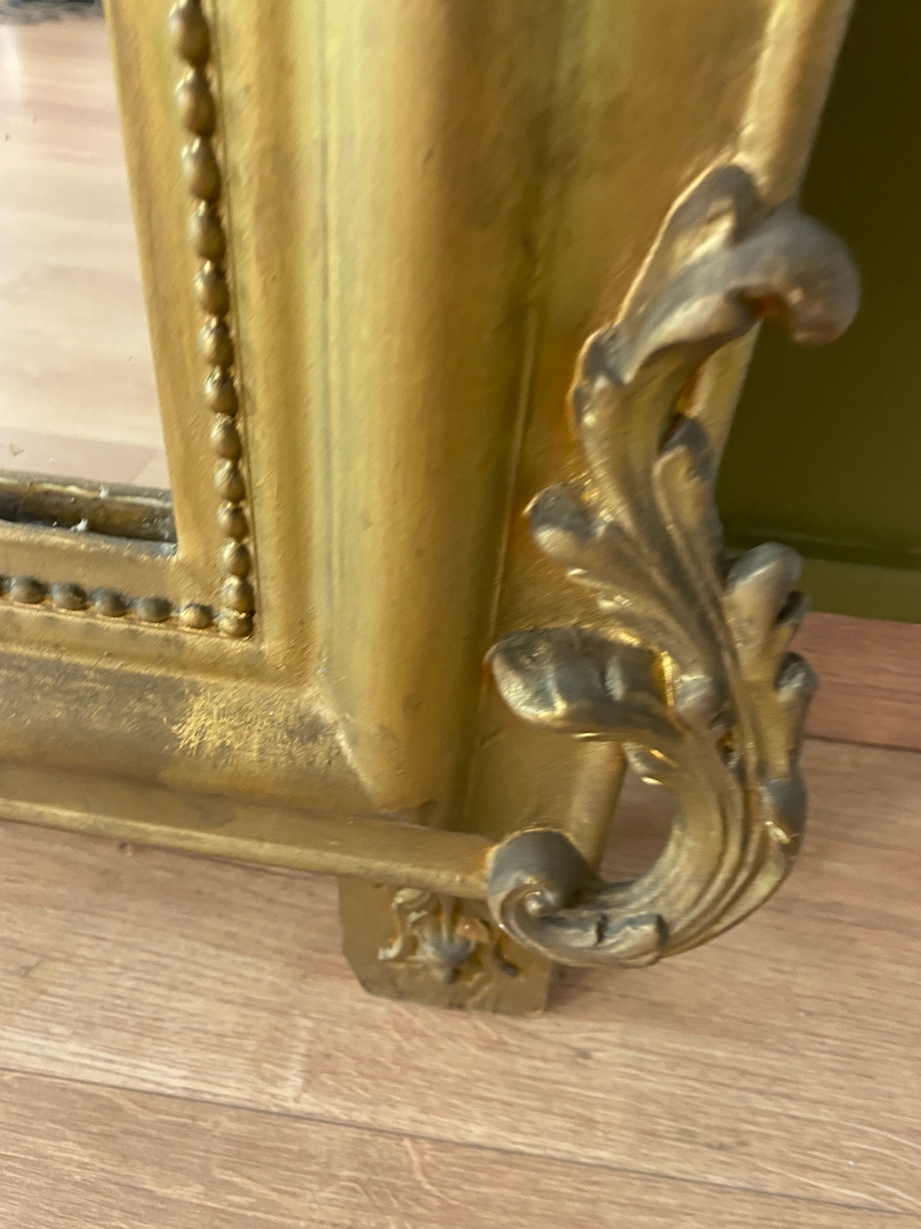 Large mirror with pediment XVIII eme gilded  86x150cm