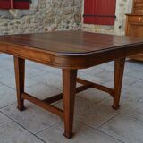 Extendable Art Nouveau table in carved walnut, circa 1900