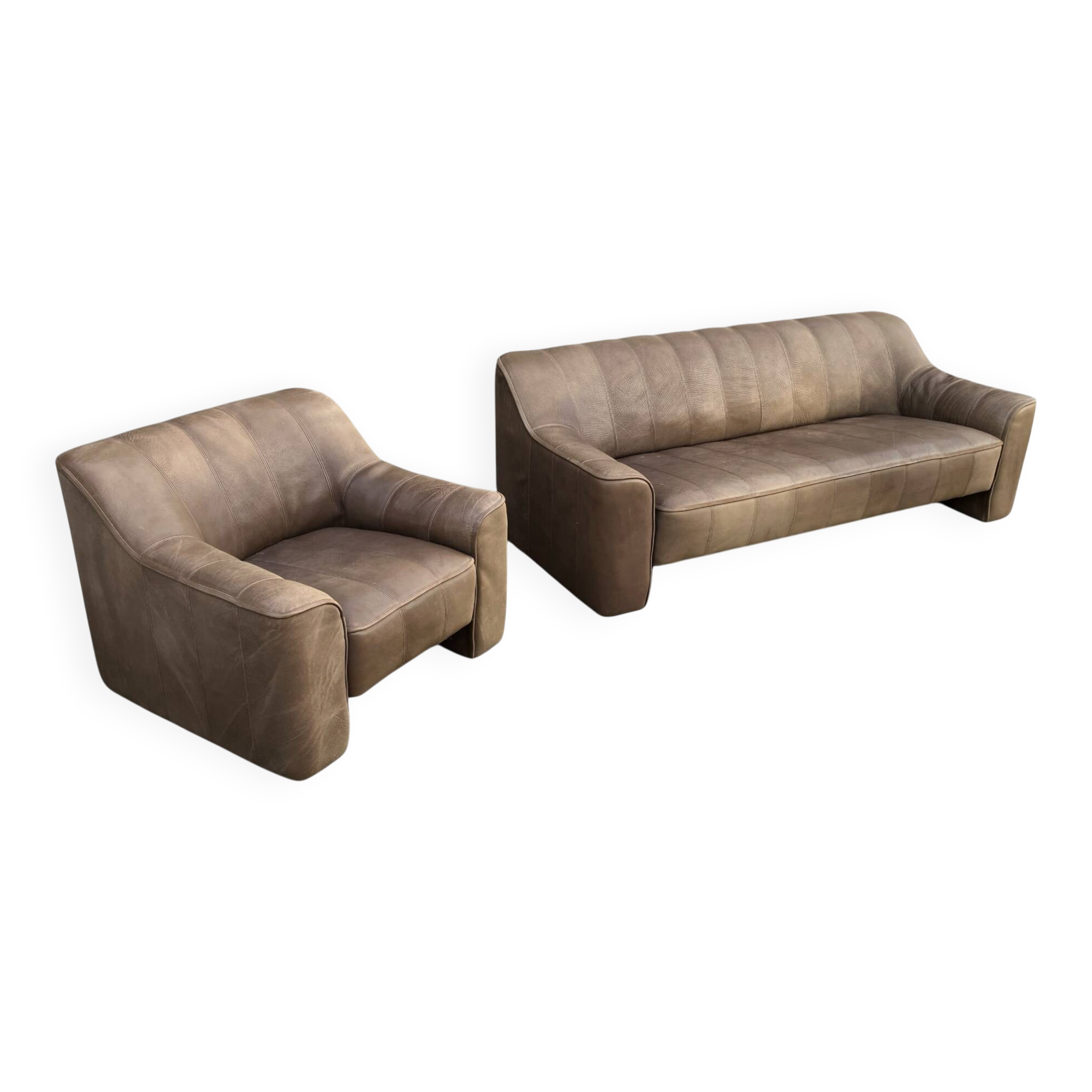 De Sede DS-44 Sofa & Armchair Set – Buffalo Leather – Switzerland, circa 1970