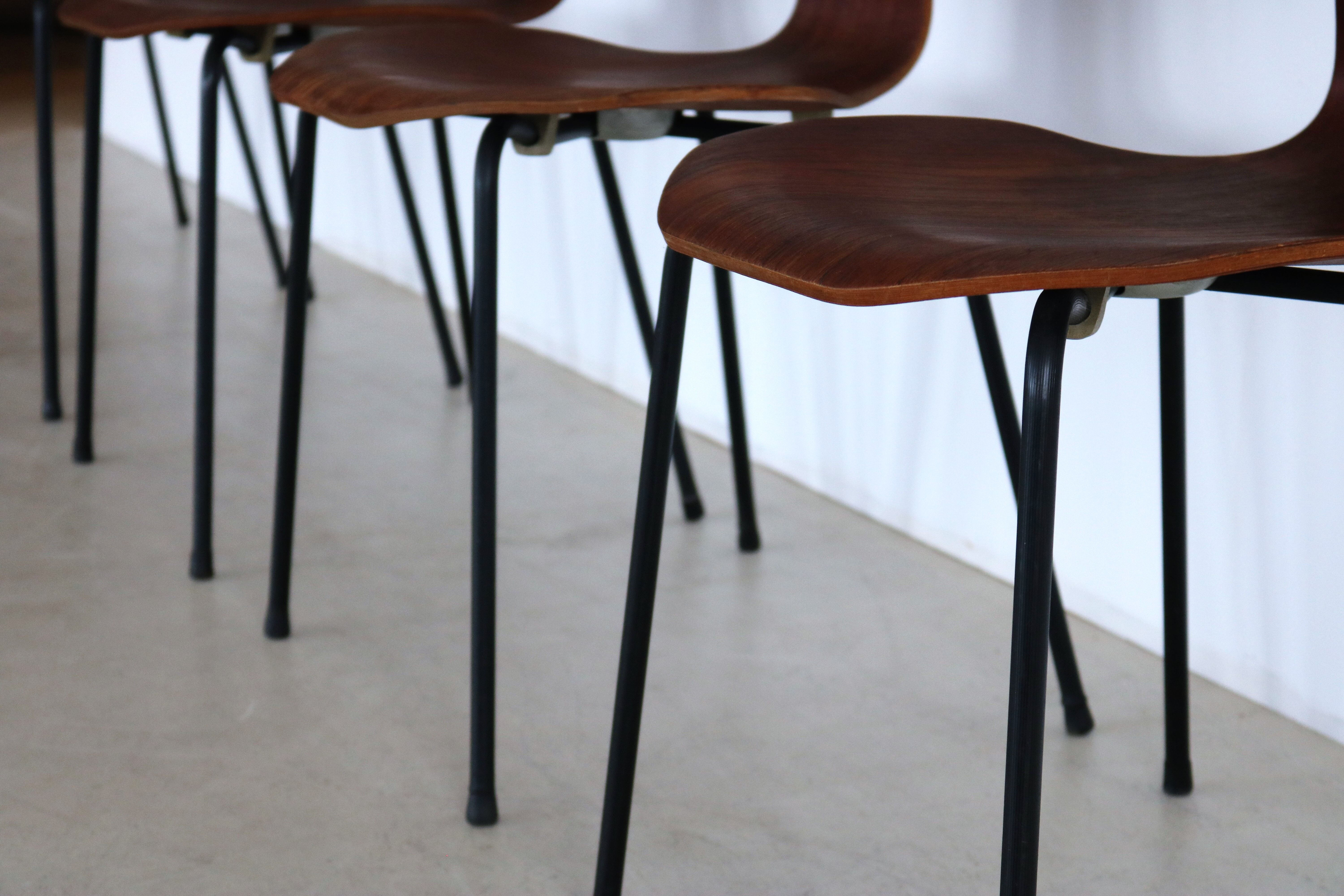Set of 6 dining chairs model 3103 by Arne Jacobsen