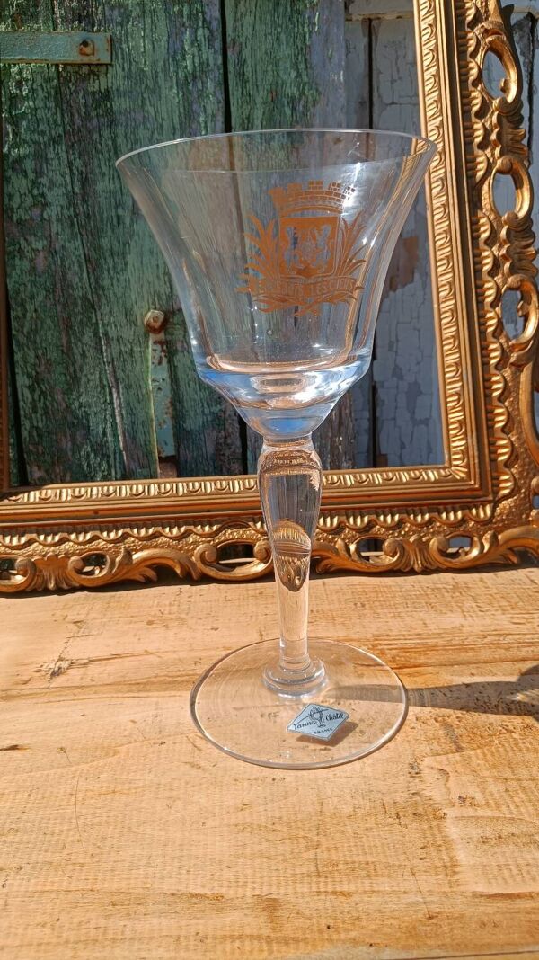 Grand verre de dégustation ancien blason doré – signé Jeanne Châtel