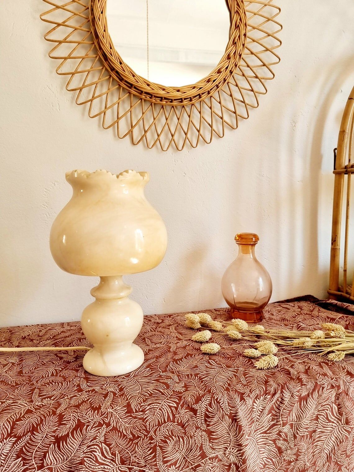 Vintage albatre lamp