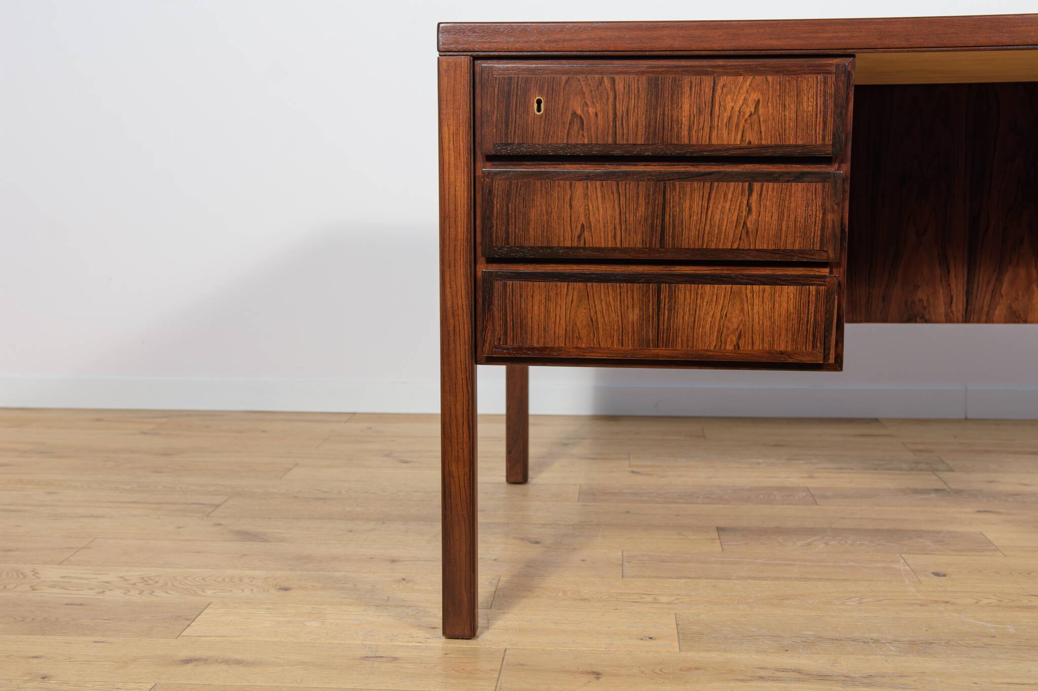 Mid-Century Model 77 Freestanding Desk in Teak from Omann Jun, 1960s