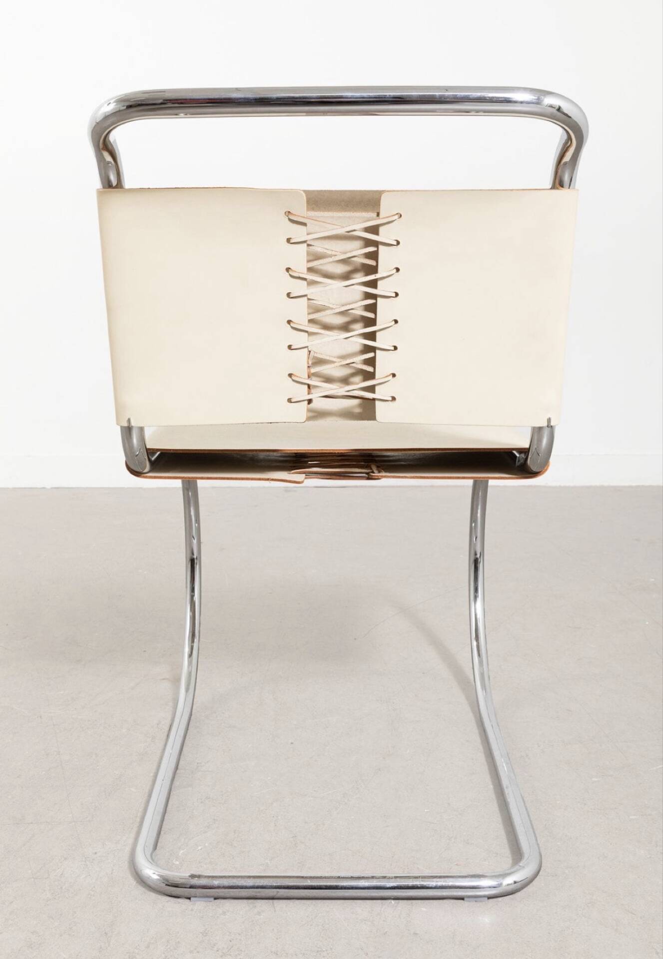 Chair MR10 Ludwig Mies van der Rohe – Knoll – beige leather