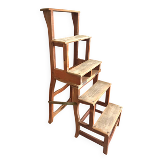 Escabeau, chaise de bibliothèque