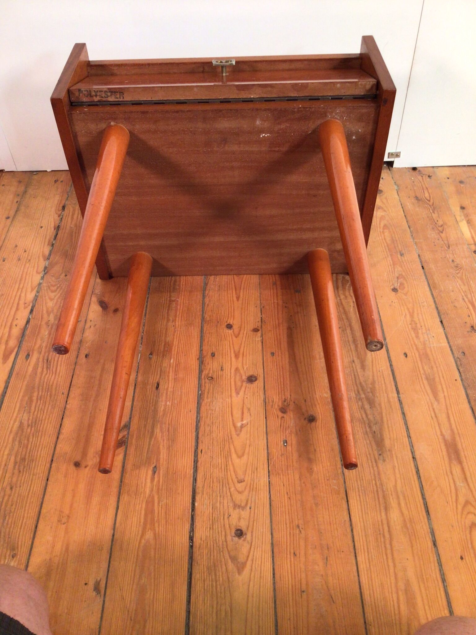 Small vintage scandinavian cabinet