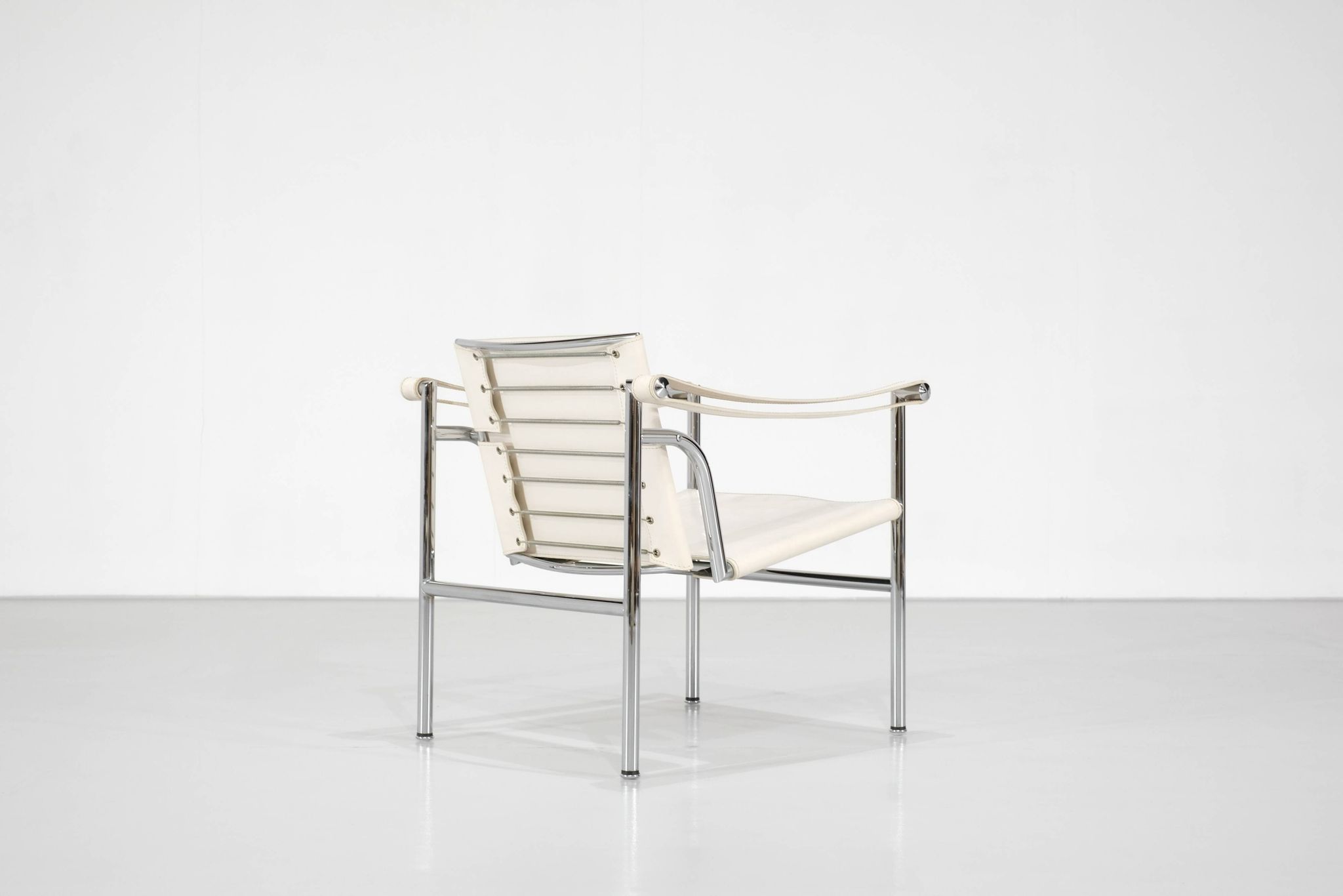 "LC1" armchair by Le Corbusier for Cassina, Italy 1929.
