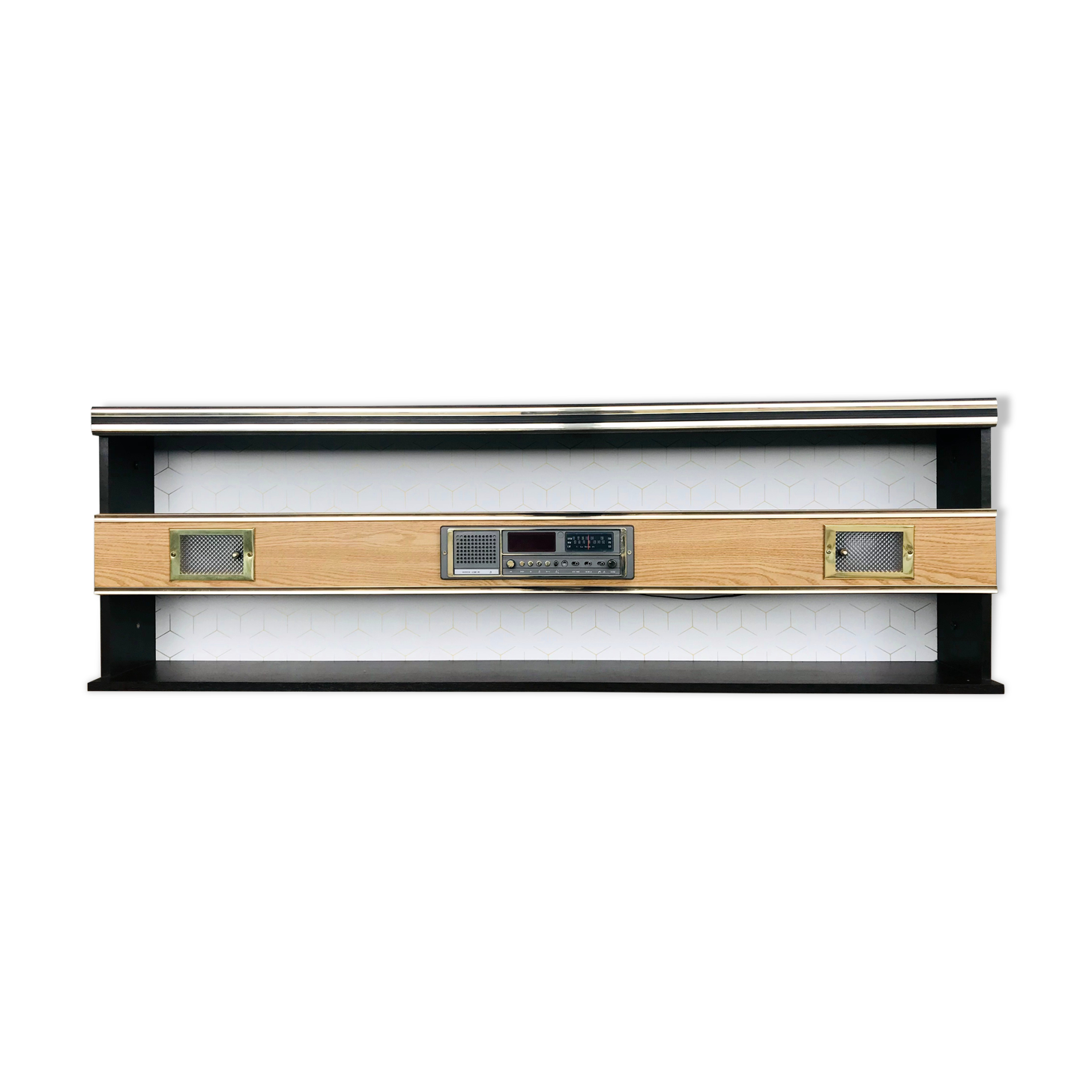 Wanda radio headboard