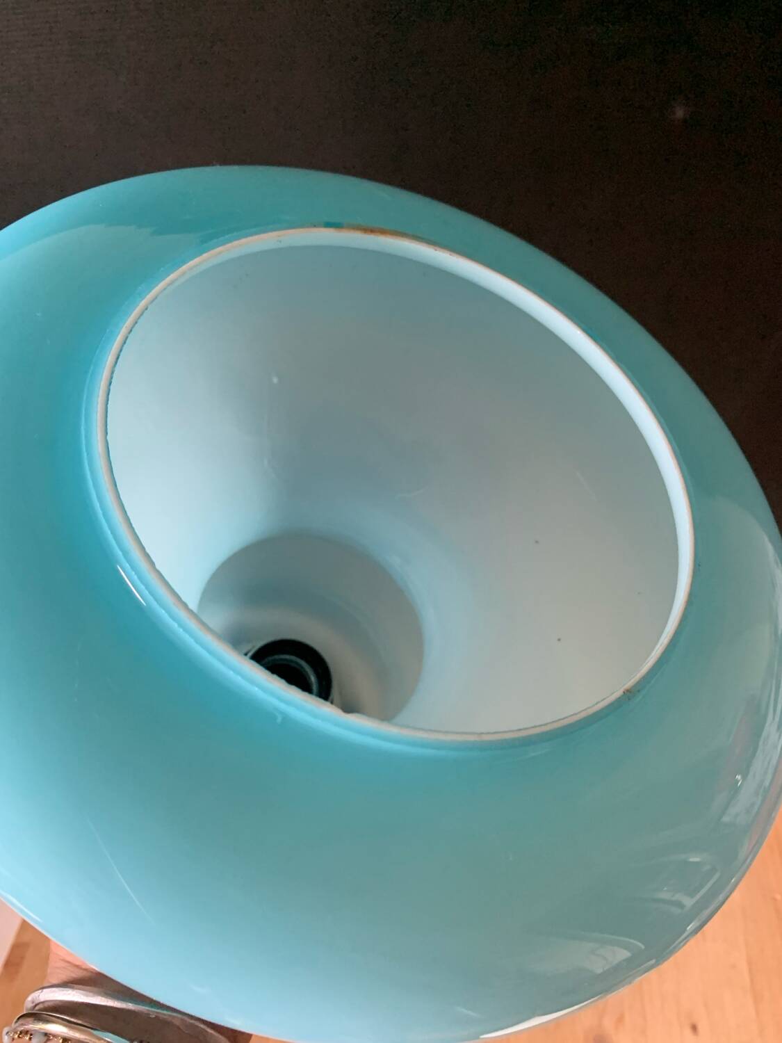 Suspension opaline bleu vintage