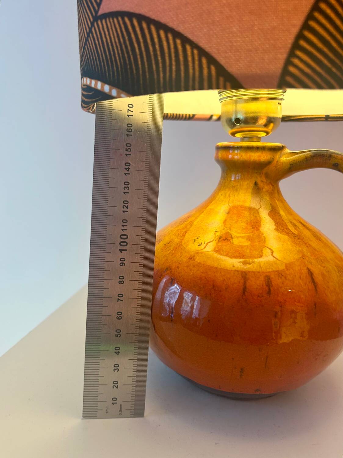 Lampe vase recyclée – céramique ouest-allemande avec tissu graphique
