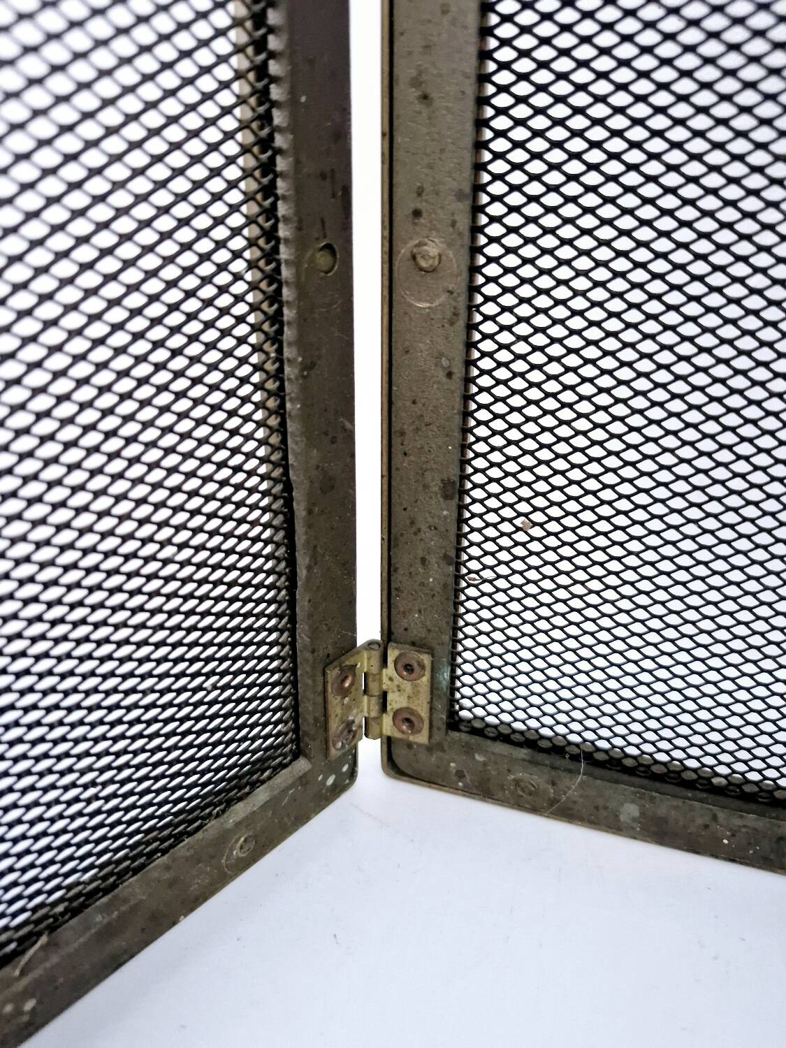 Antique brass fire screen 75x38cm fireplace protection screen