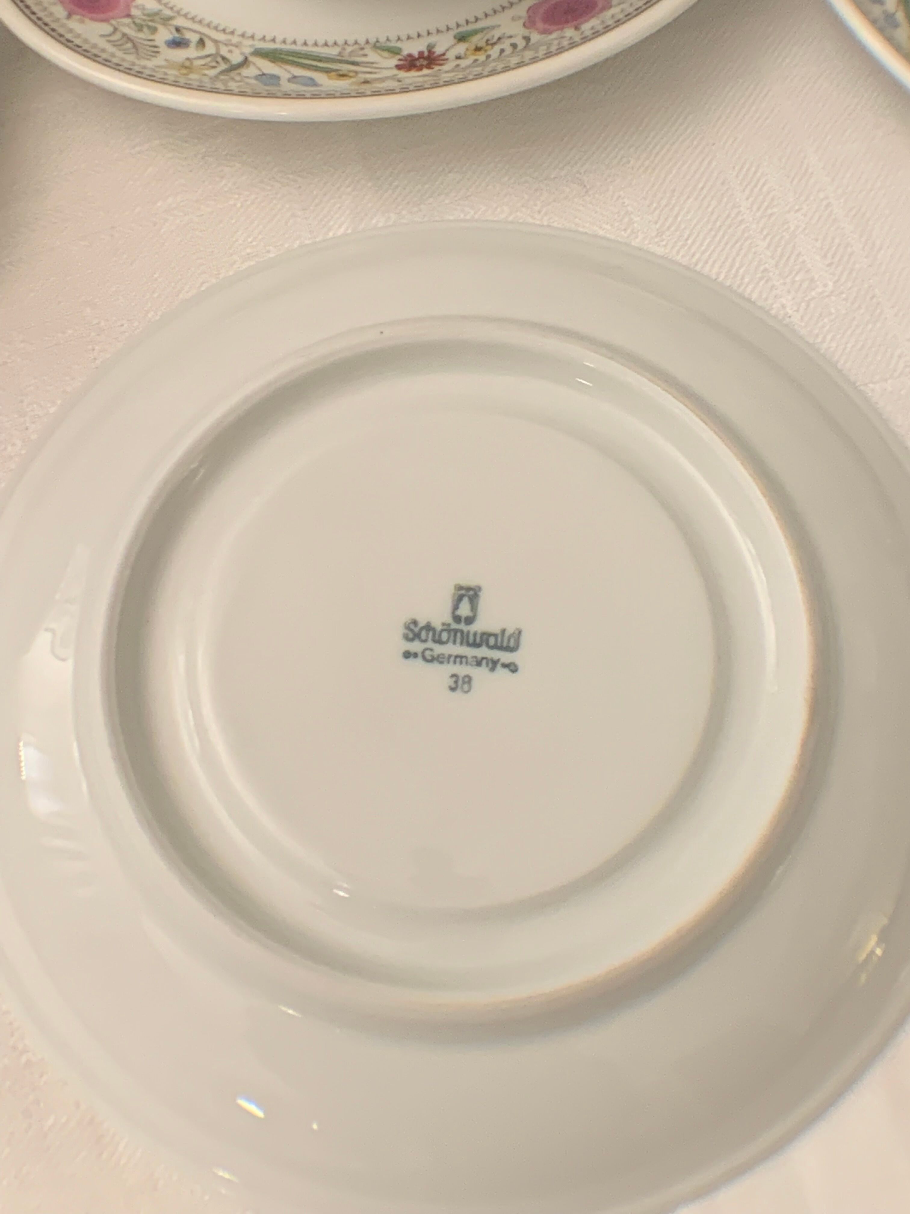 Tea set, six cups and six saucers