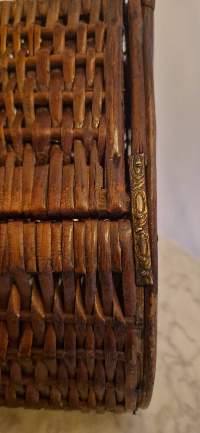 1960s wicker basket handbag