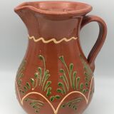 Vintage pitcher in glazed terracotta and polychrome décor
