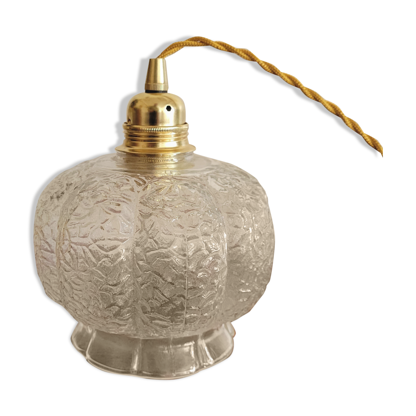 Moulded glass globe walking lamp