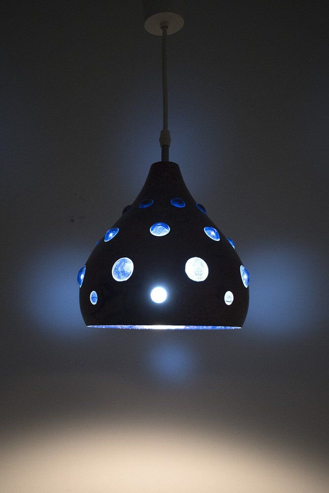 Lampe suspendue vintage couleur or