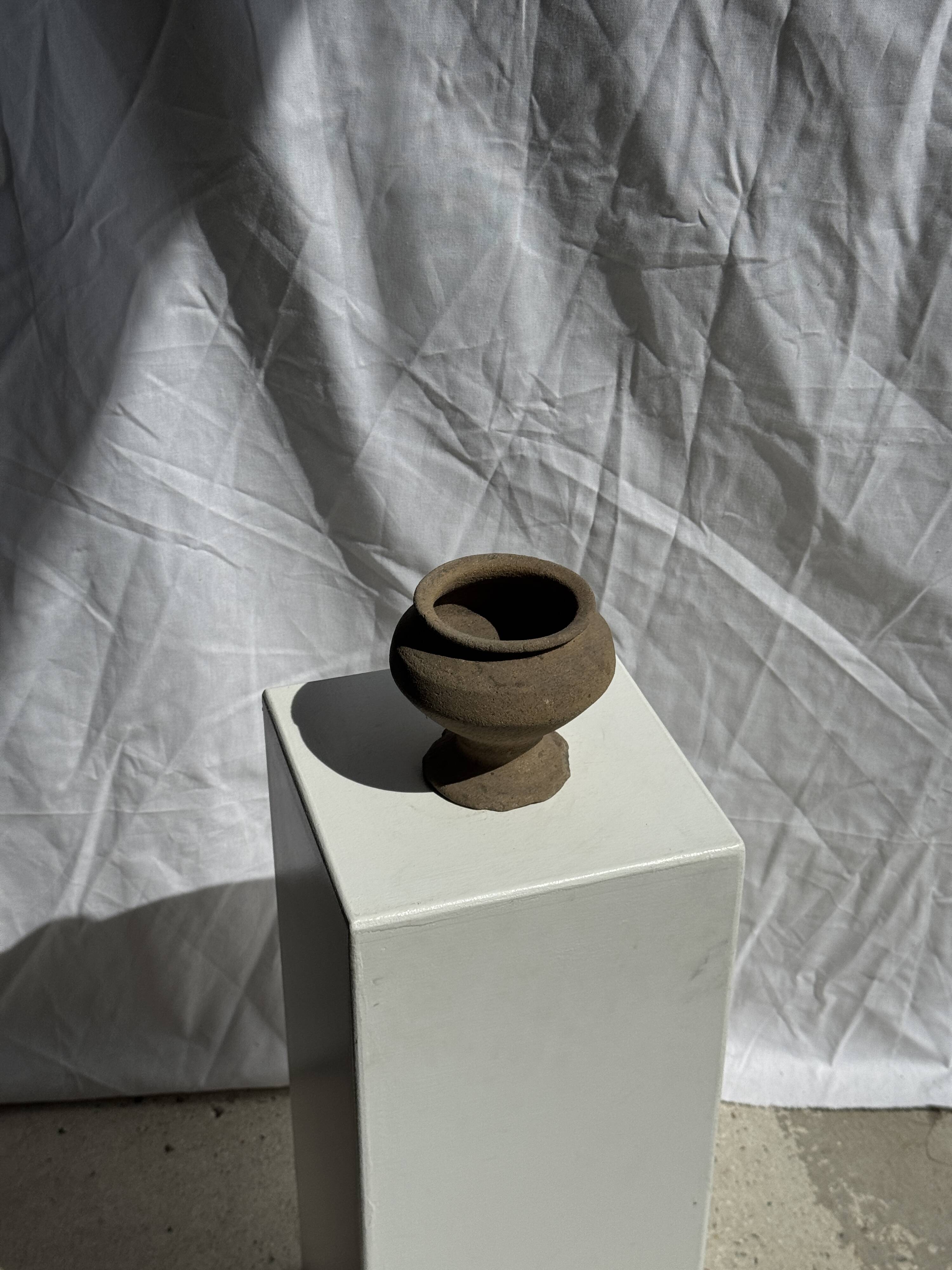 Small brutalist Indonesian footed pot H13 D15
