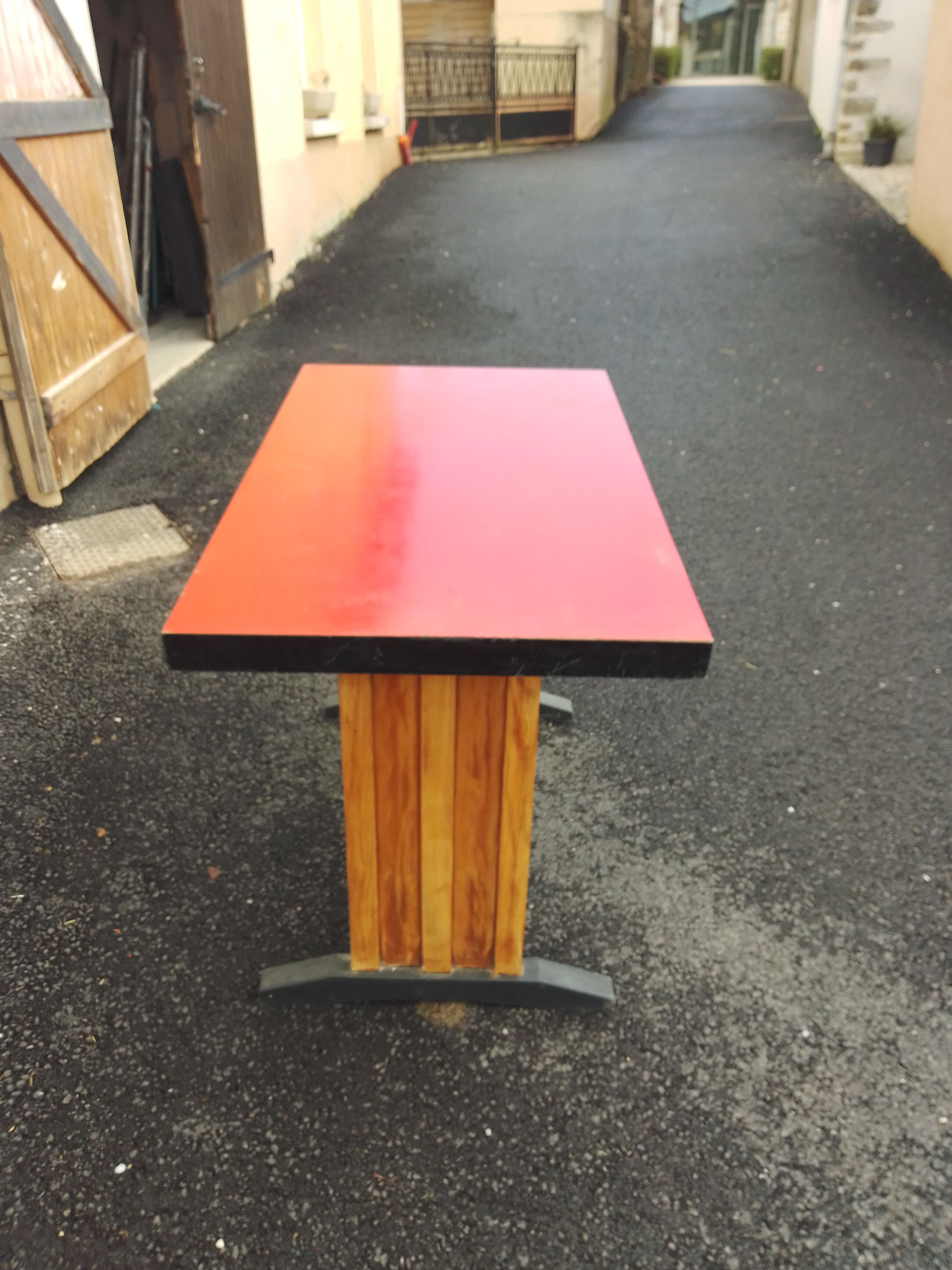 Bistro table