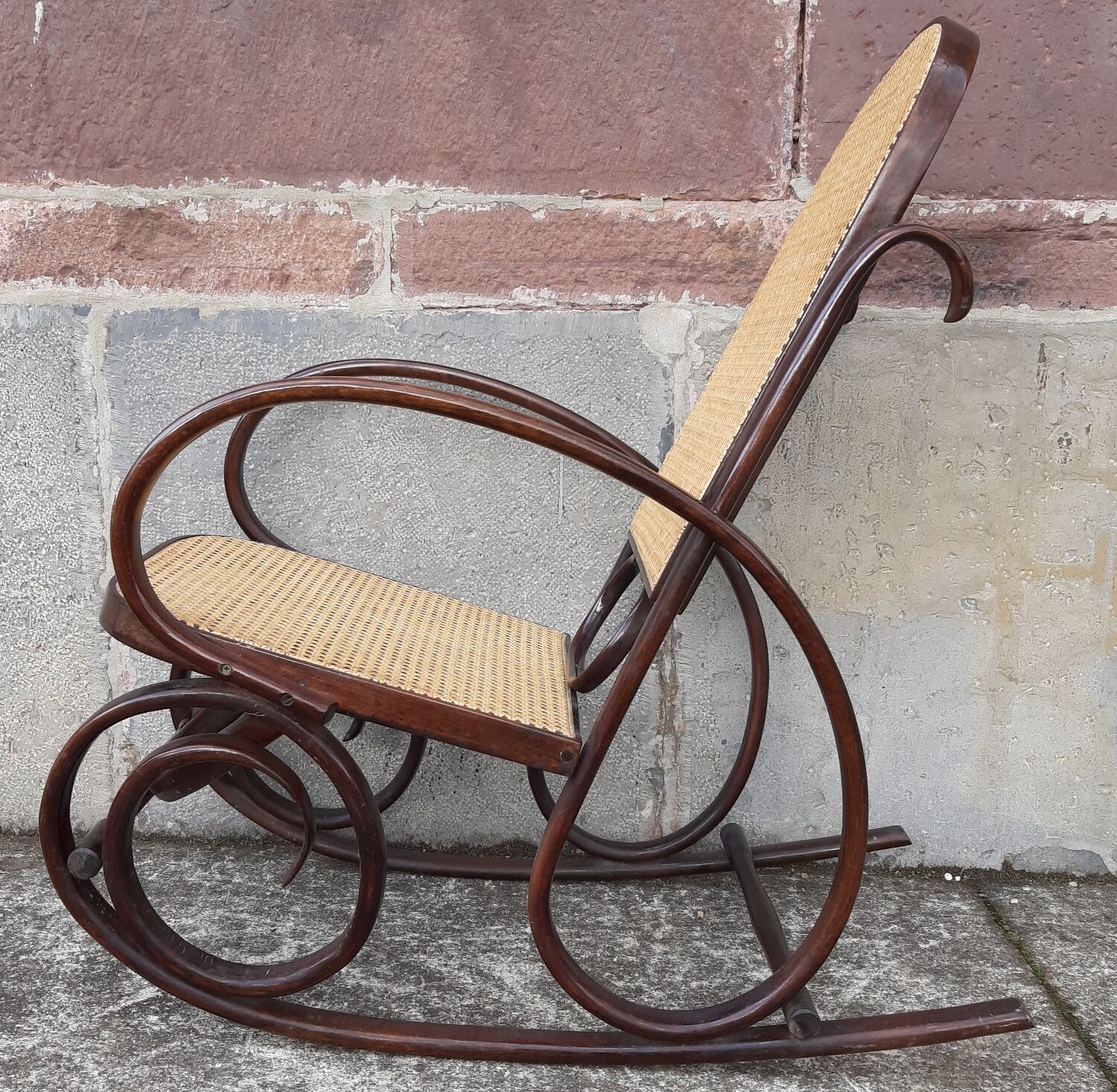 Rocking chair