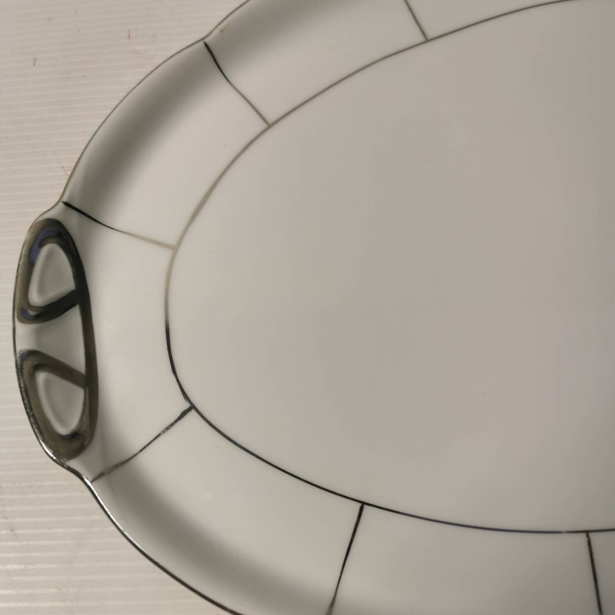 Large art deco serving dish in Czechoslovakian porcelain