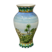 Vase en faïence orientale