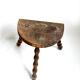 Tabouret tripode demi lune