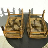 Paire de reposes-pieds en bois et cannage ancien
