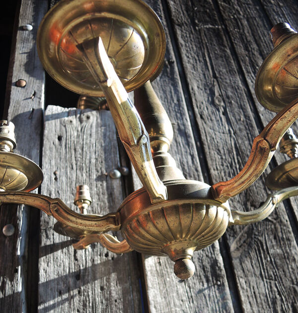 Ancien lustre 6-bras en laiton ou bronze