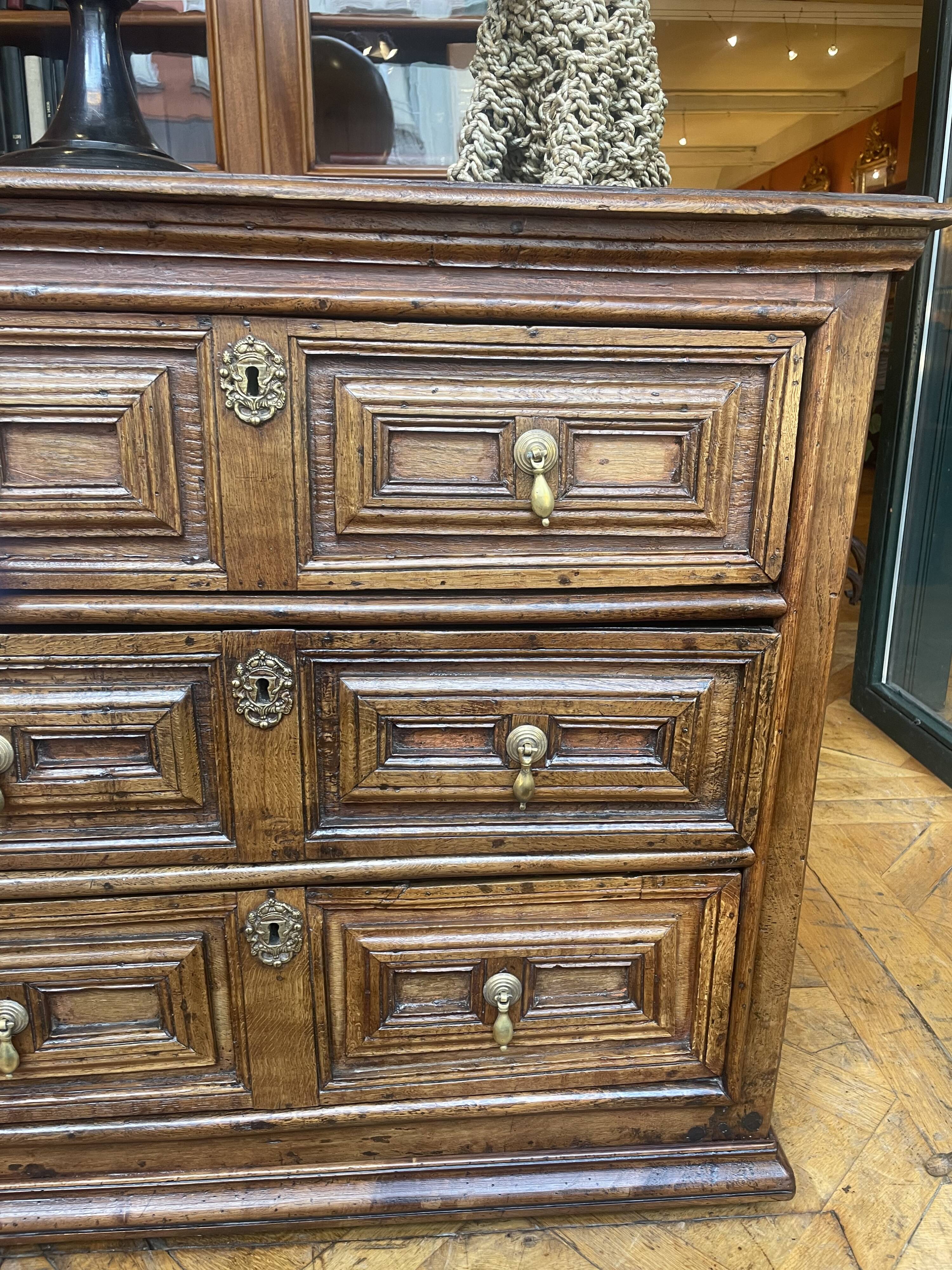 Small 17th Century Oak Chest of Drawers by William and Mary