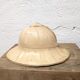 Chapeau colonial en fibres tressées