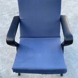 set of 2 Repose armchairs by Friso Kramer for Ahrend de Cirkel