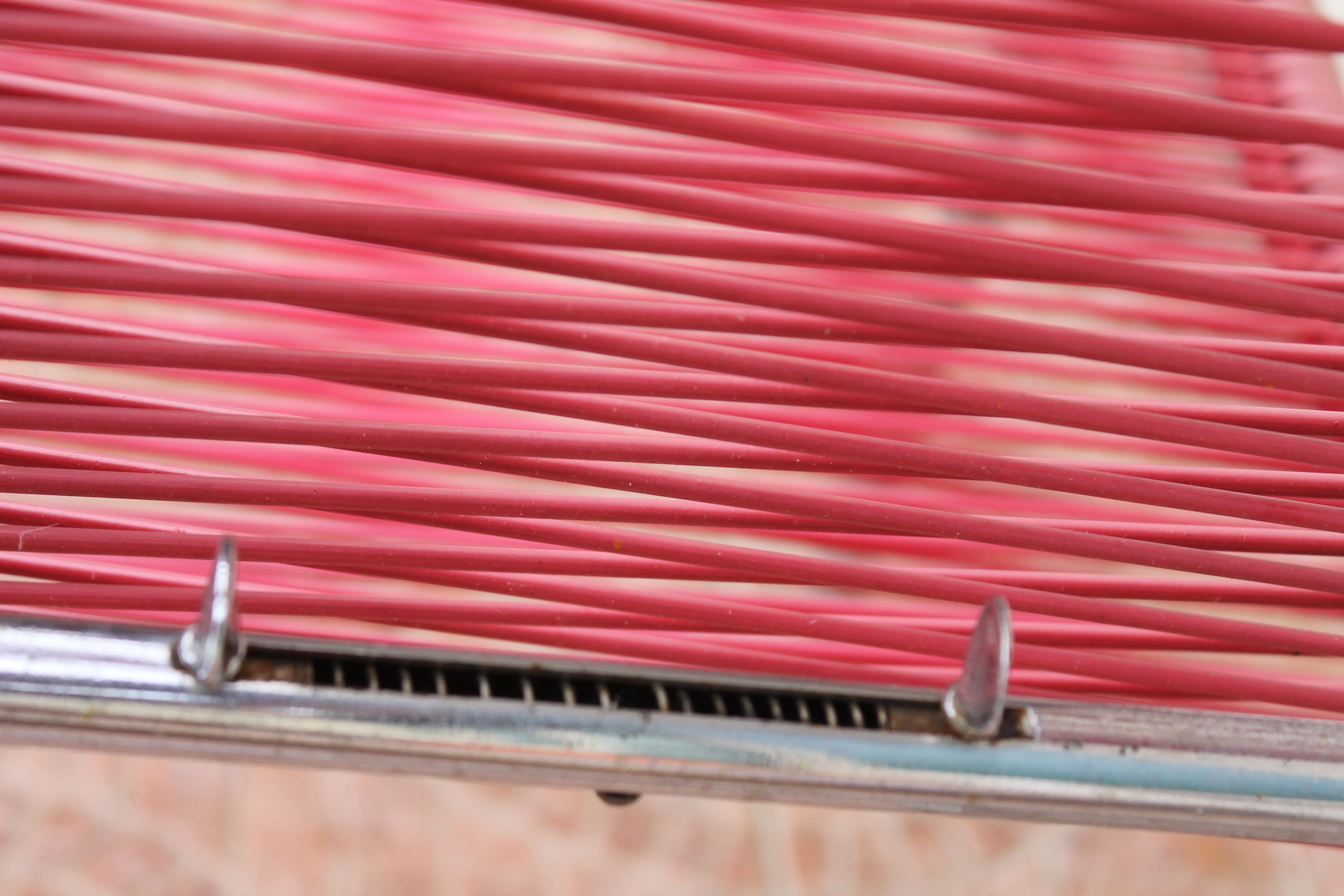 Reclining scoubidou chair