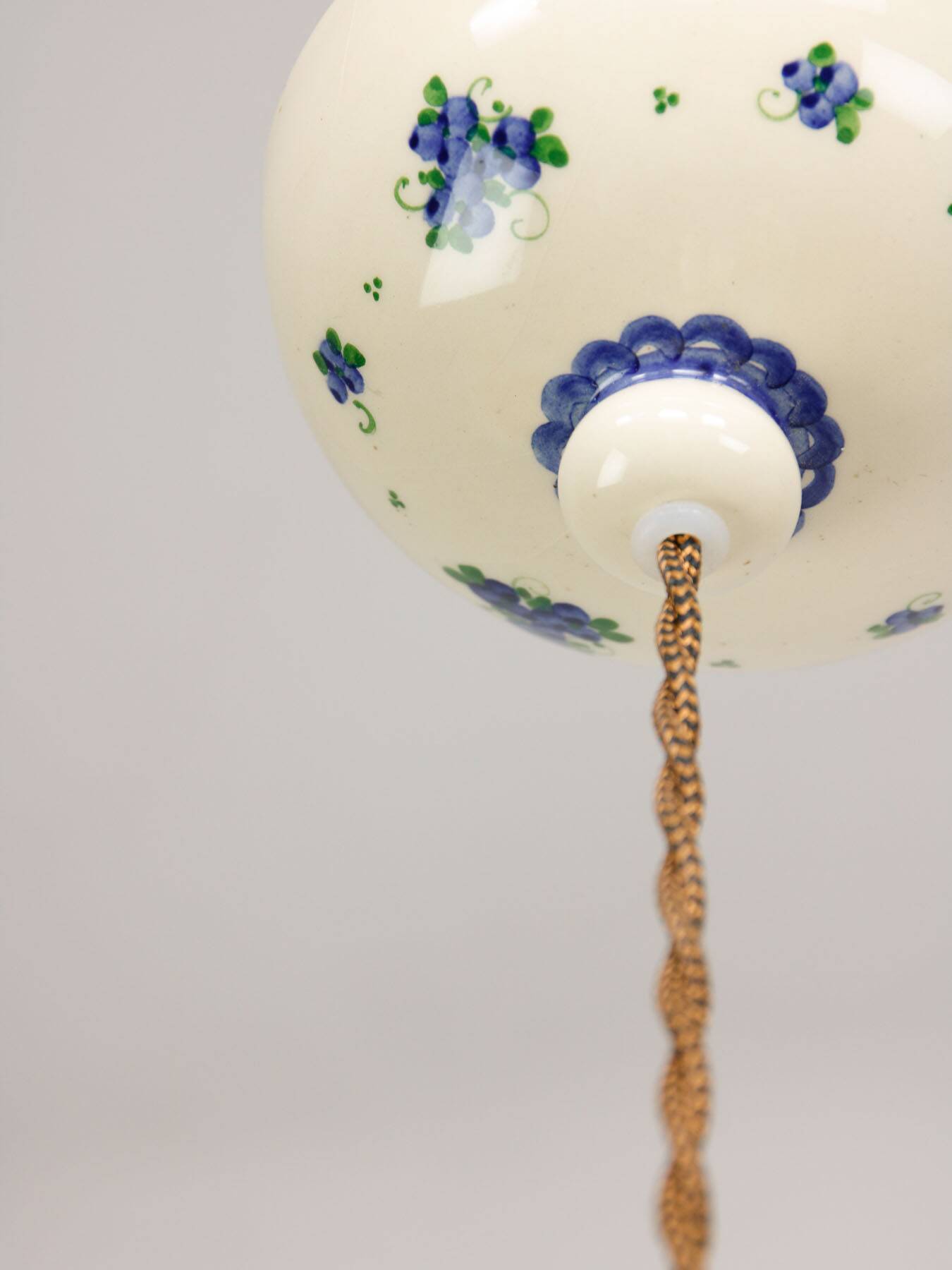 Lampe pendentive vintage en céramique et laiton faite à la main