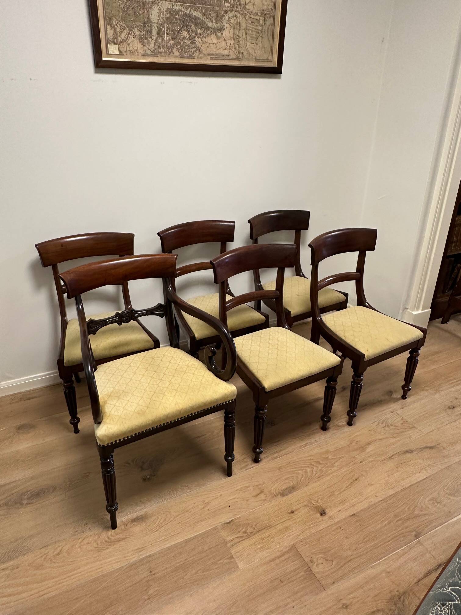 Set of 6 antique mahogany dining chairs