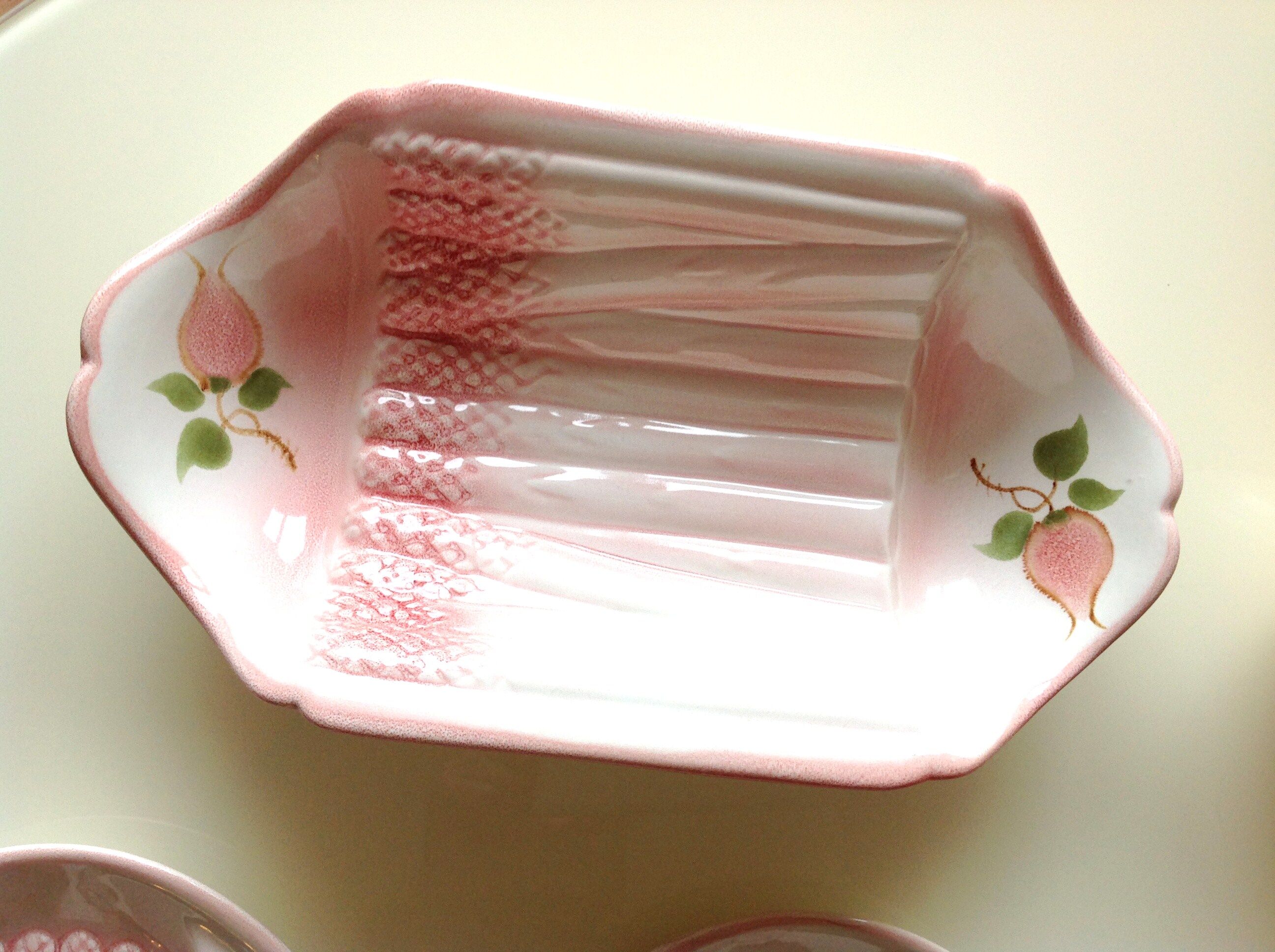 Asparagus service in salins pink dabbling 70/80