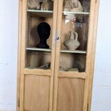 Louis XV display cabinet style