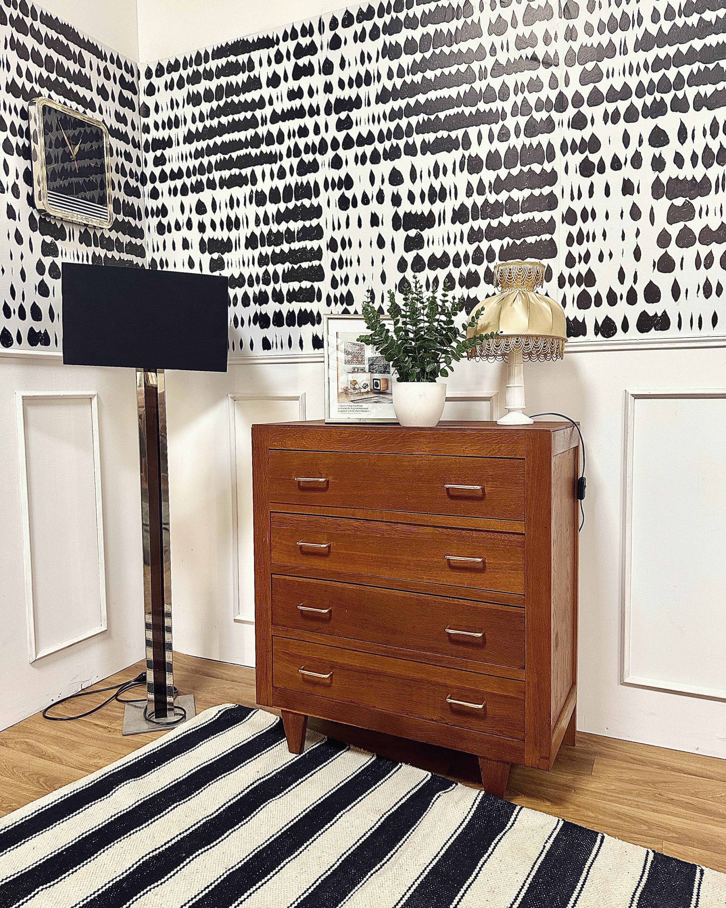 Vintage chest of drawers bobbin feet