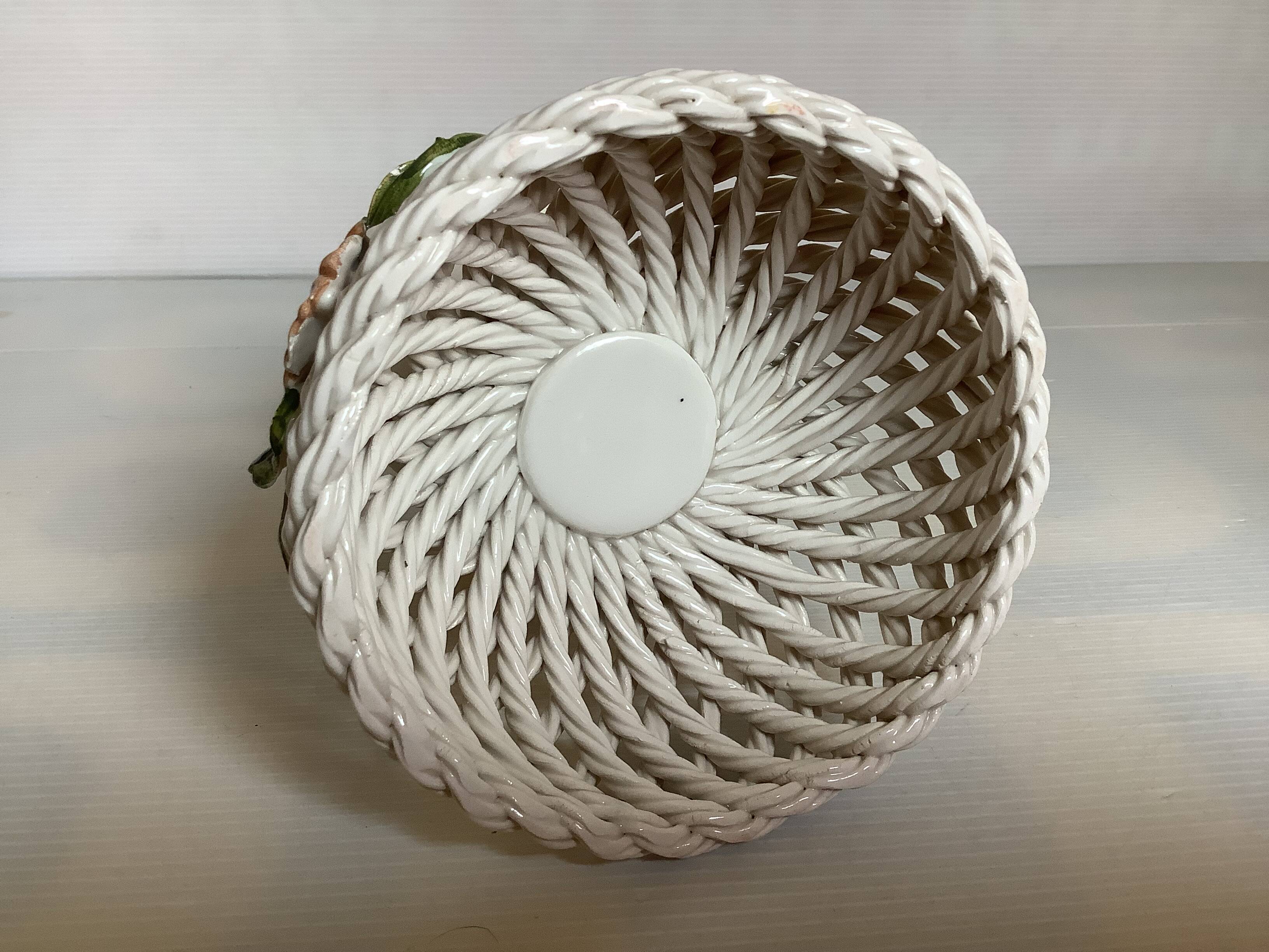 Braided ceramic ring pocket emptier