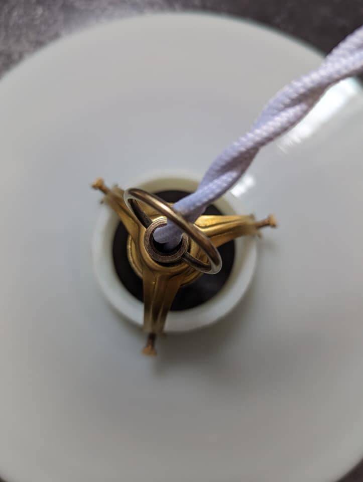 Old hanging lampshade in white opaline Art Deco 1930 Ø 25.5 cm