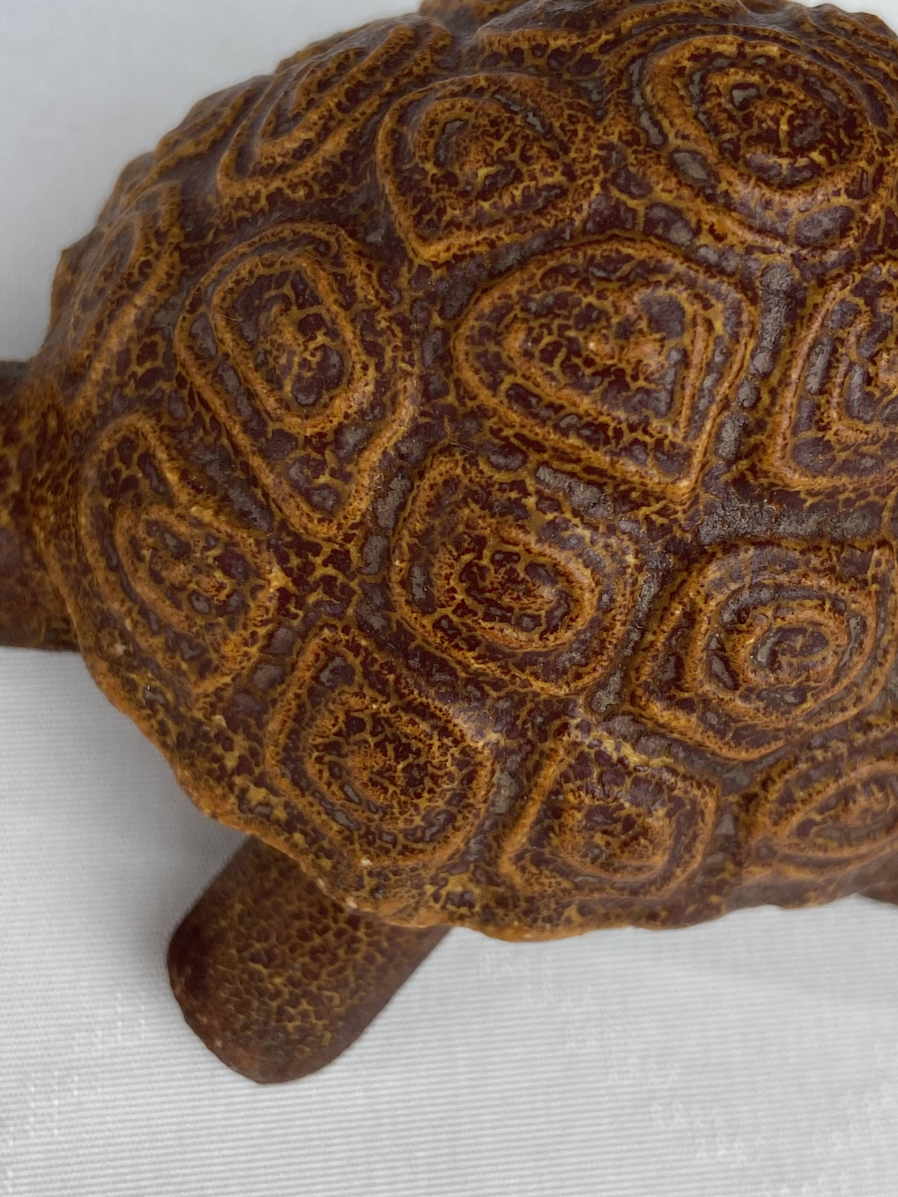 Accolay turtle, ceramic sculpture