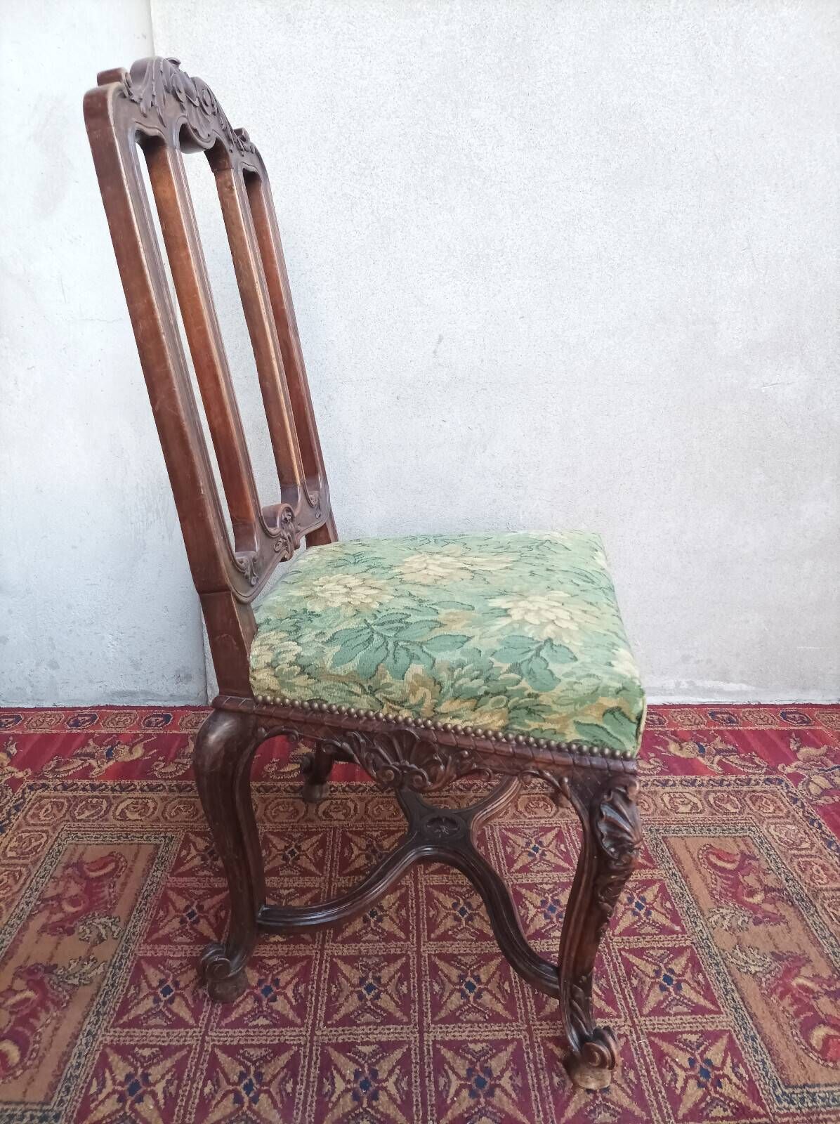 Louis XV chair in walnut, 19th century